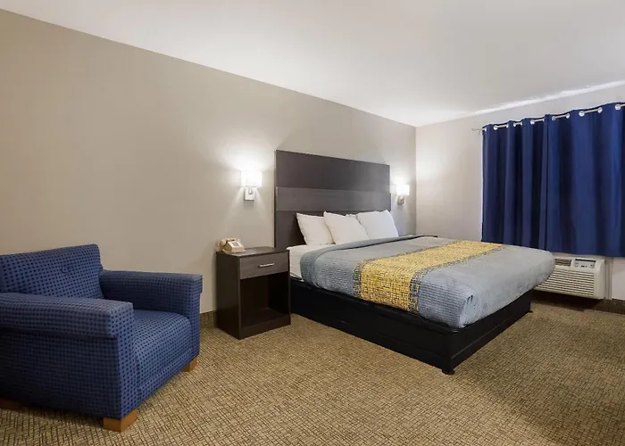 Rodeway Inn Branson, Brick House